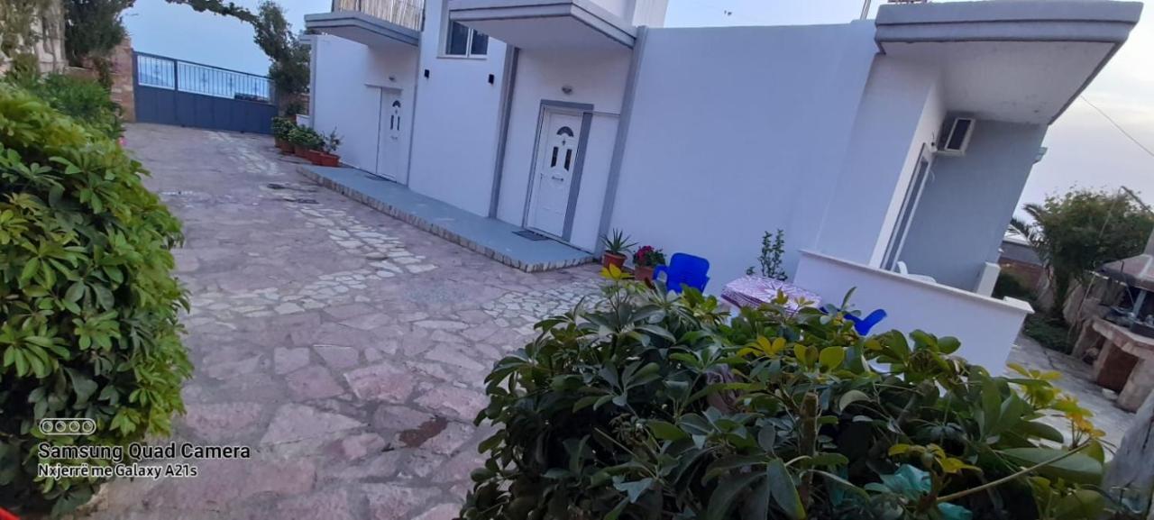 Xuxi Apartments Лукове Экстерьер фото