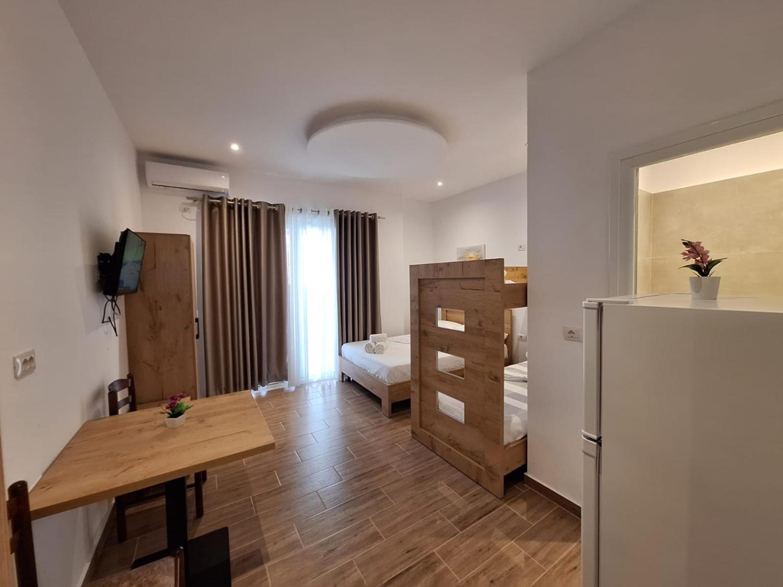 Xuxi Apartments Лукове Экстерьер фото