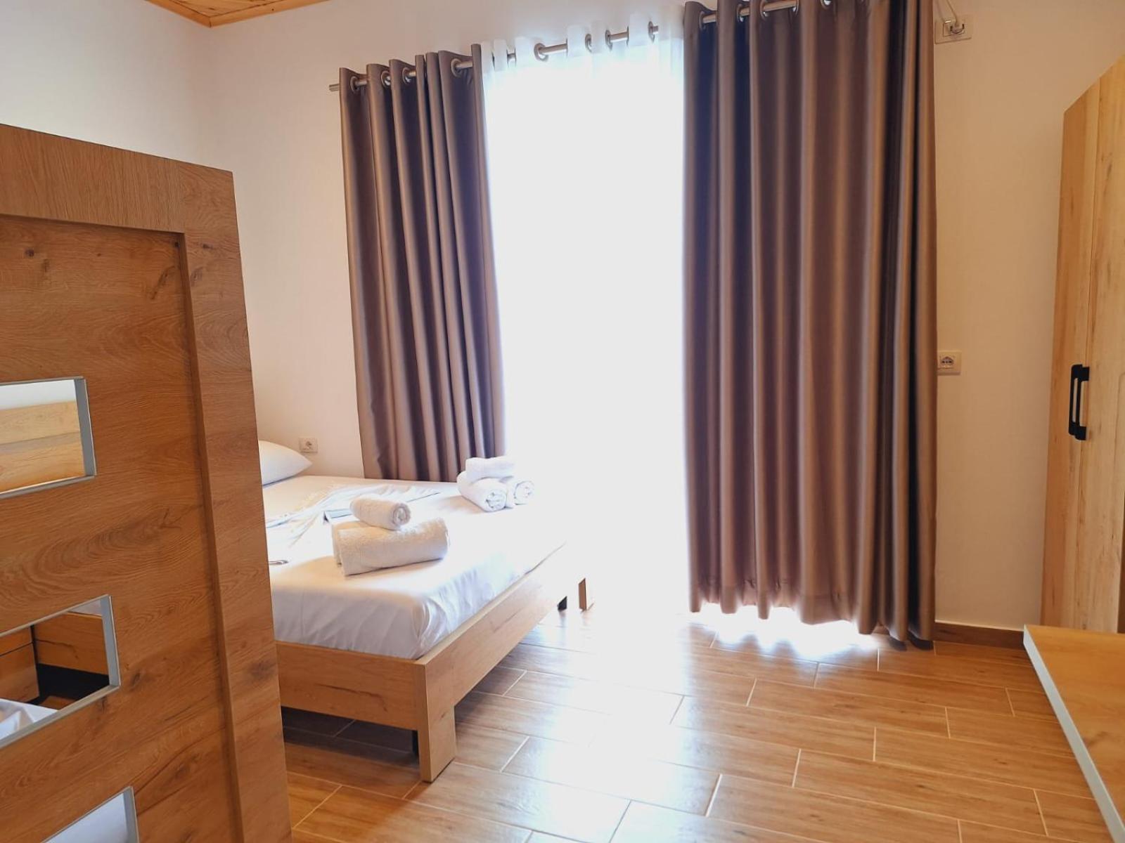 Xuxi Apartments Лукове Экстерьер фото