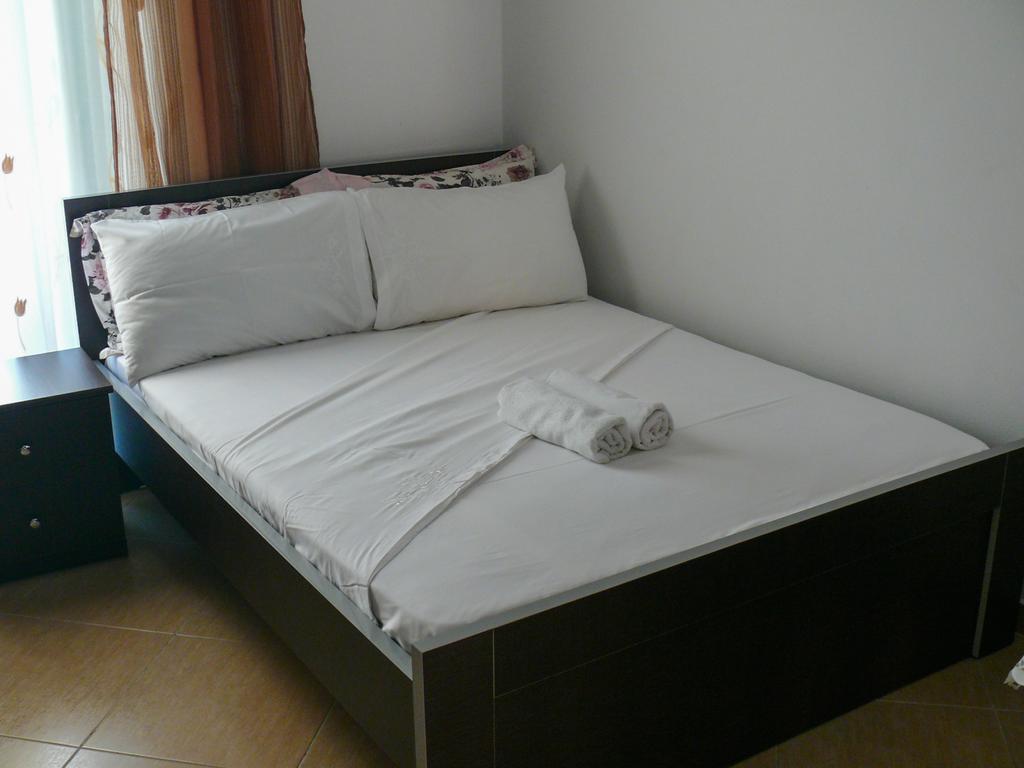 Xuxi Apartments Лукове Экстерьер фото