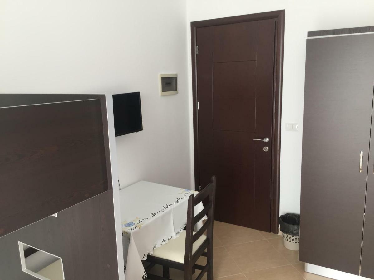 Xuxi Apartments Лукове Экстерьер фото